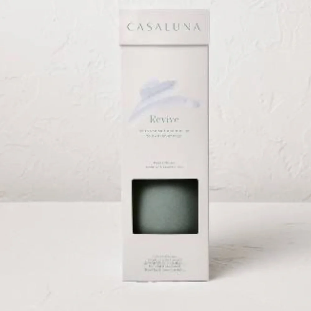 CASALUNA NWT reed diffuser -revive -5.5oz